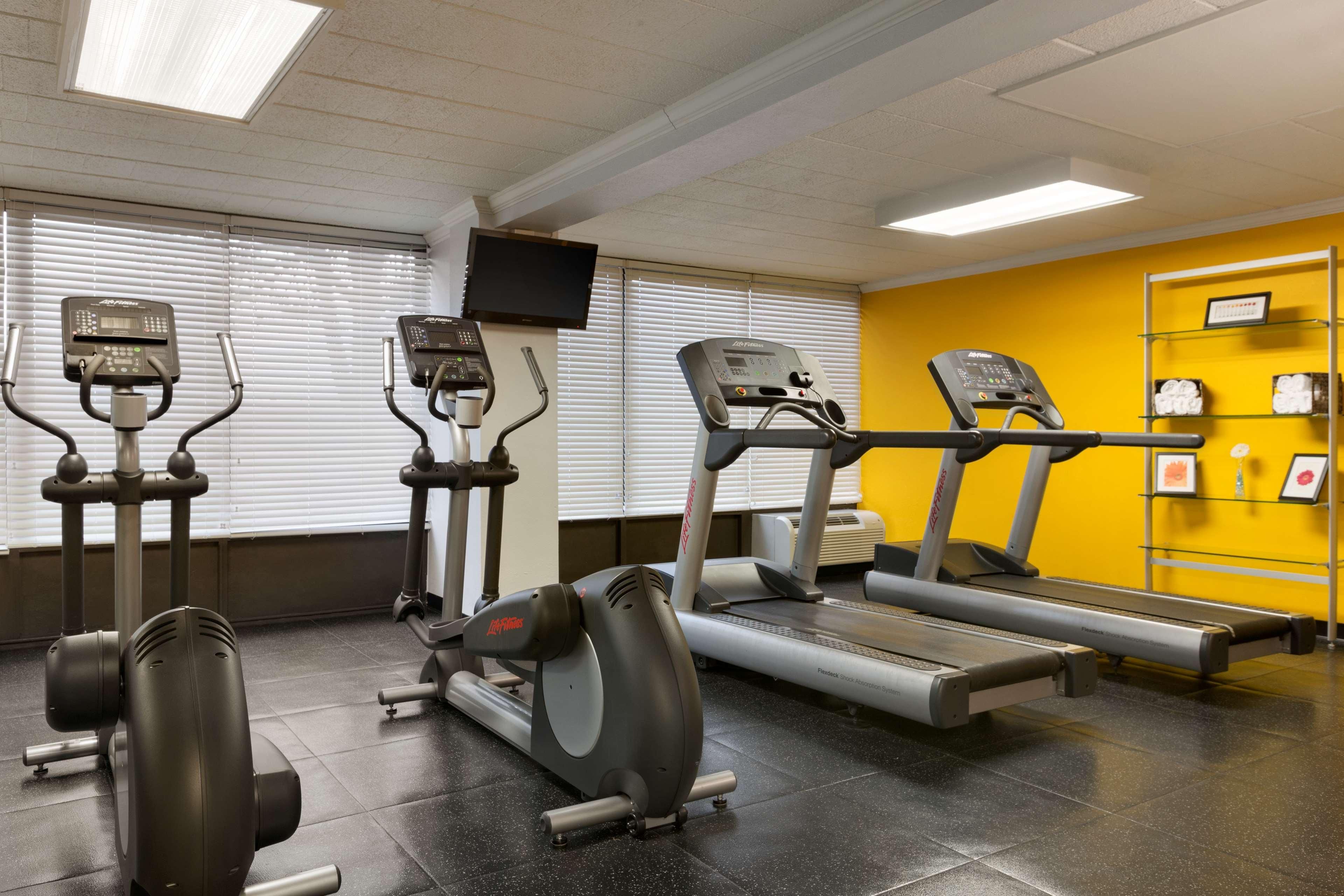 Park Inn Sharon Pa 1