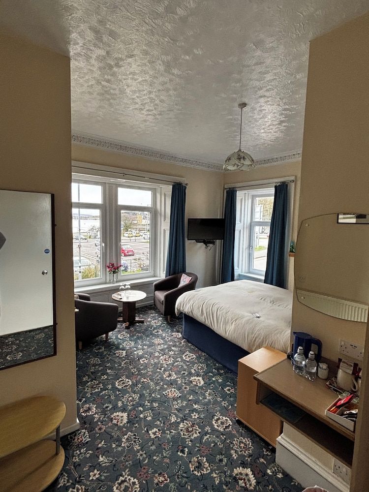 Hamilton House Guest House 2