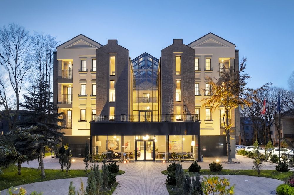 Amsterdam Plaza Hotel & SPA 1