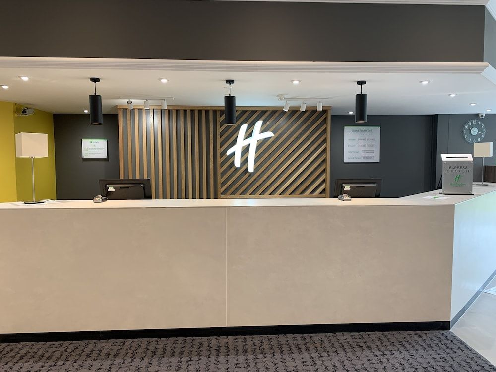 Holiday Inn AYLESBURY by IHG 2
