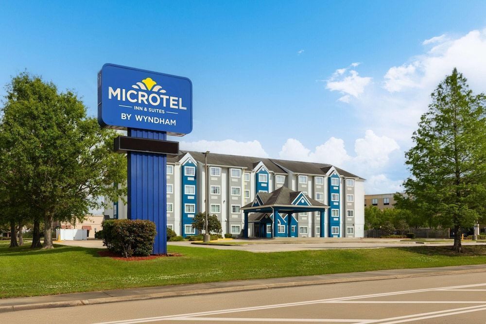 Microtel Inn and Suites Baton Rouge Airport 1