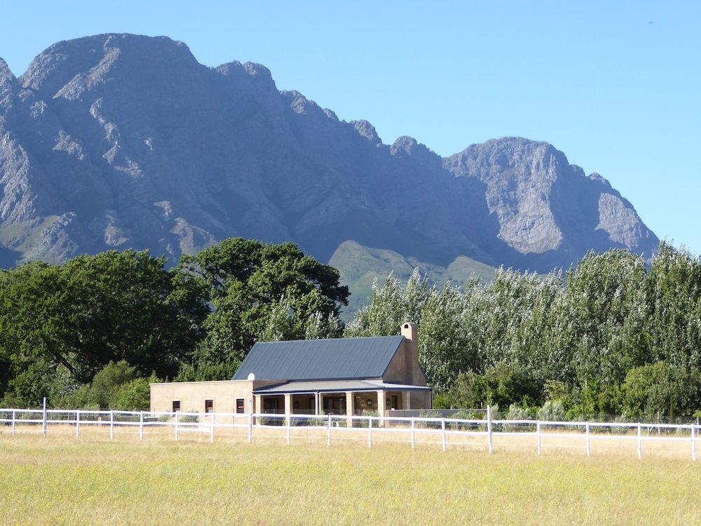 Saddlebrook Cottage 1