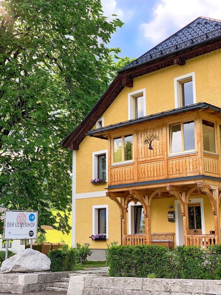 Der Ulmenhof 1