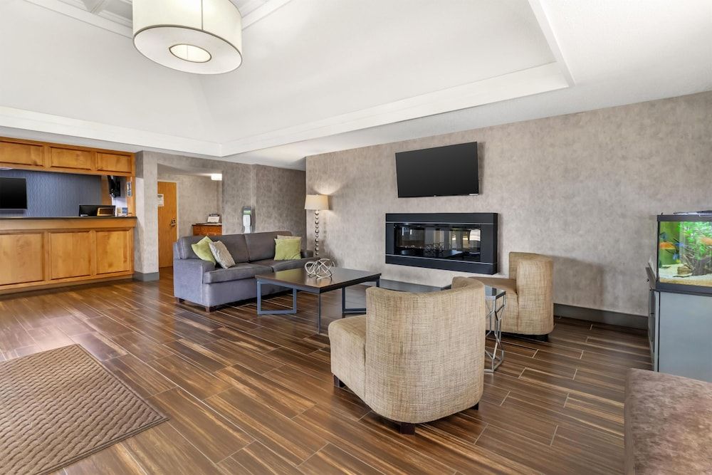 Best Western University Inn 2