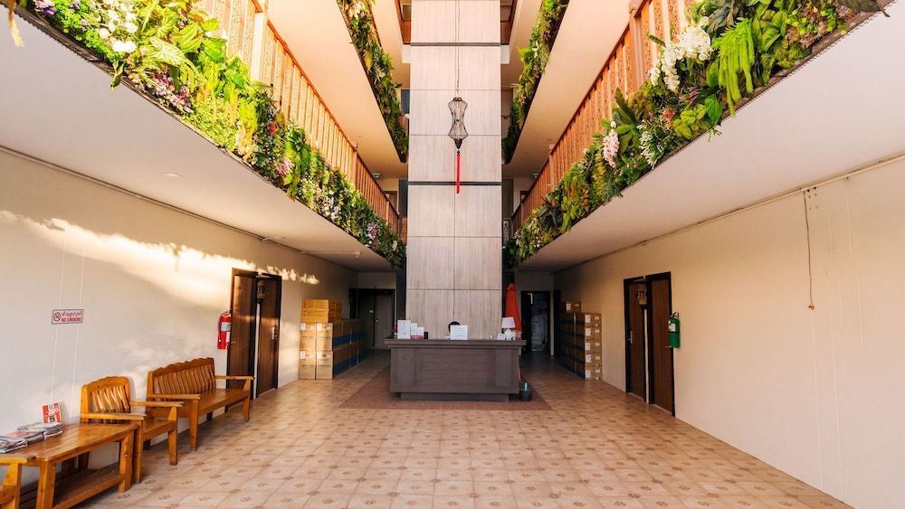 B2 Airport Boutique & Budget Hotel 2