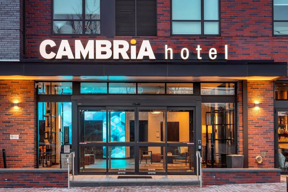 Cambria Hotel Washington DC Navy Yard Riverfront 1