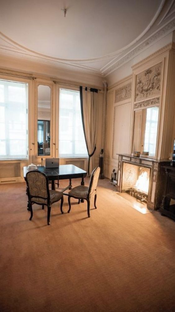 Hôtel de Maître de Vaughan 1
