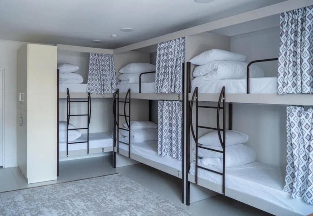 Compass Hostel Sydykova 2