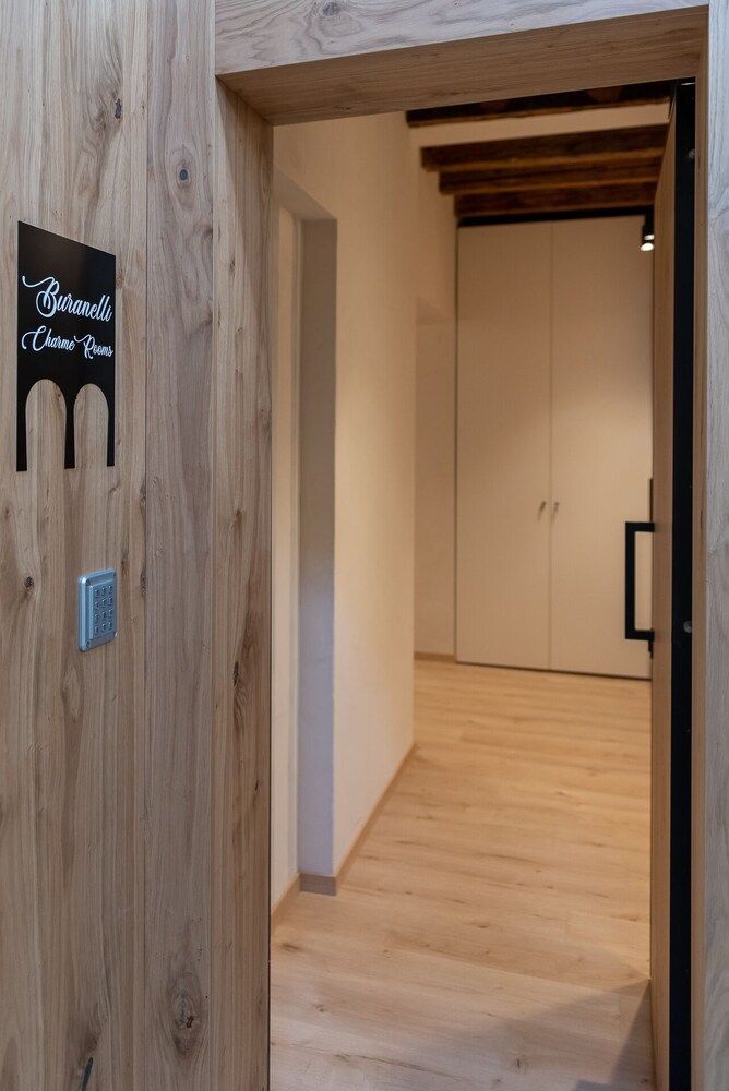 Buranelli Charme Rooms 2