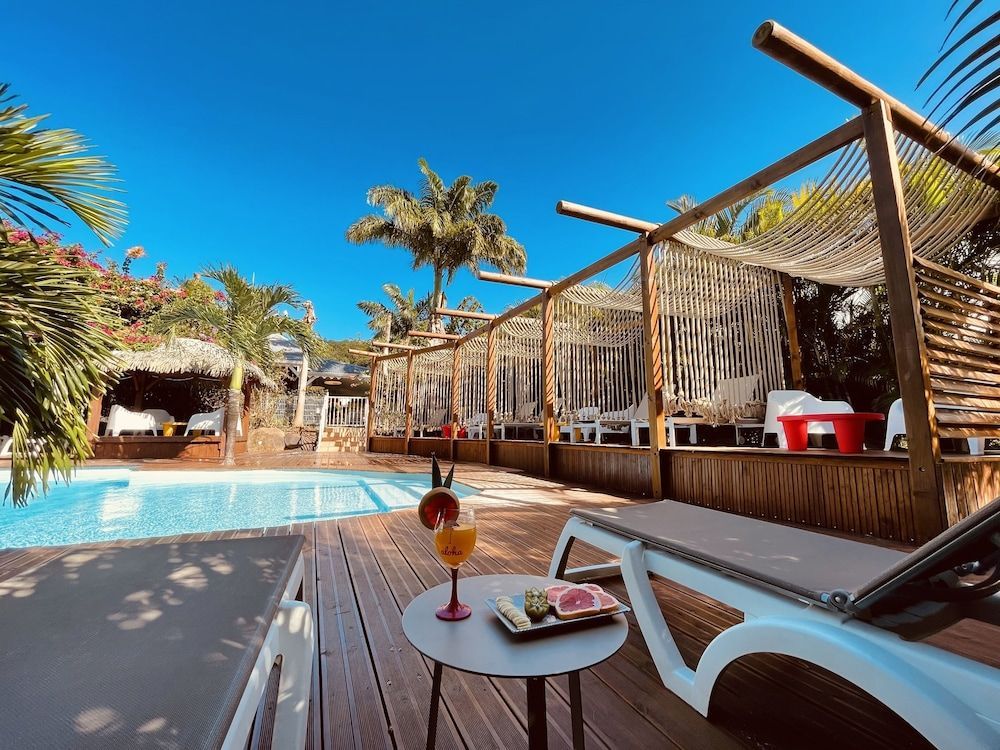 Tropicana Suites 1