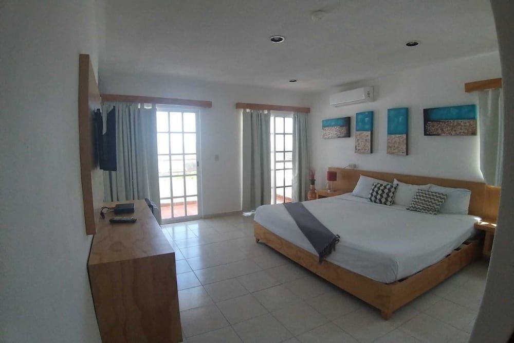 Hotel & Beach Club Ojo de Agua 2