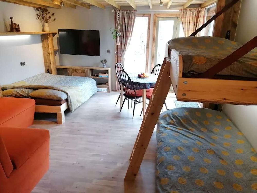 Stone Moor Lodge, Justin's Peak District Base Camp 2