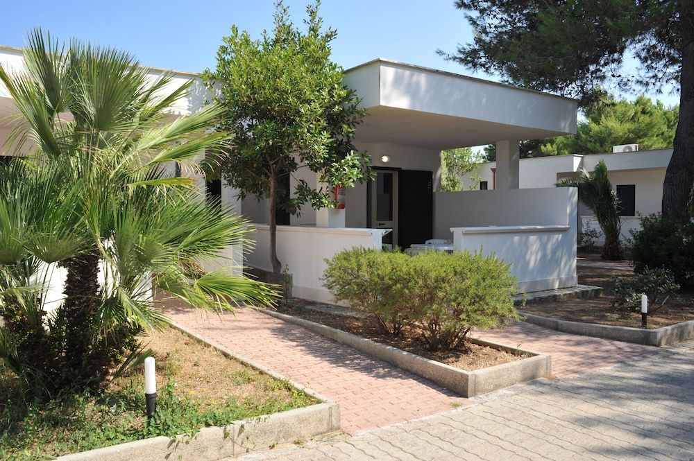 Villaggio Turistico Le Diomedee 2