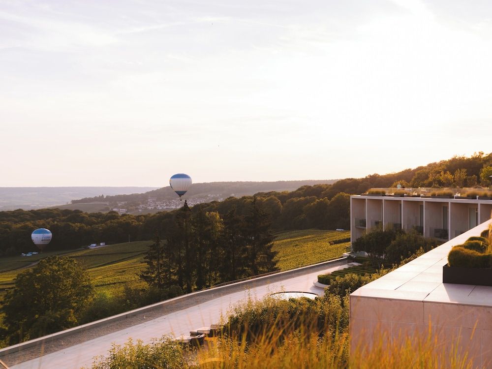 Royal Champagne Hotel & Spa 1