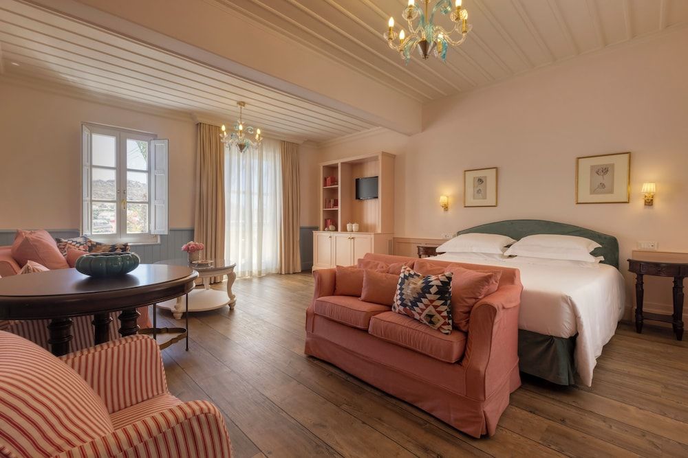 Dorion Hotel 1