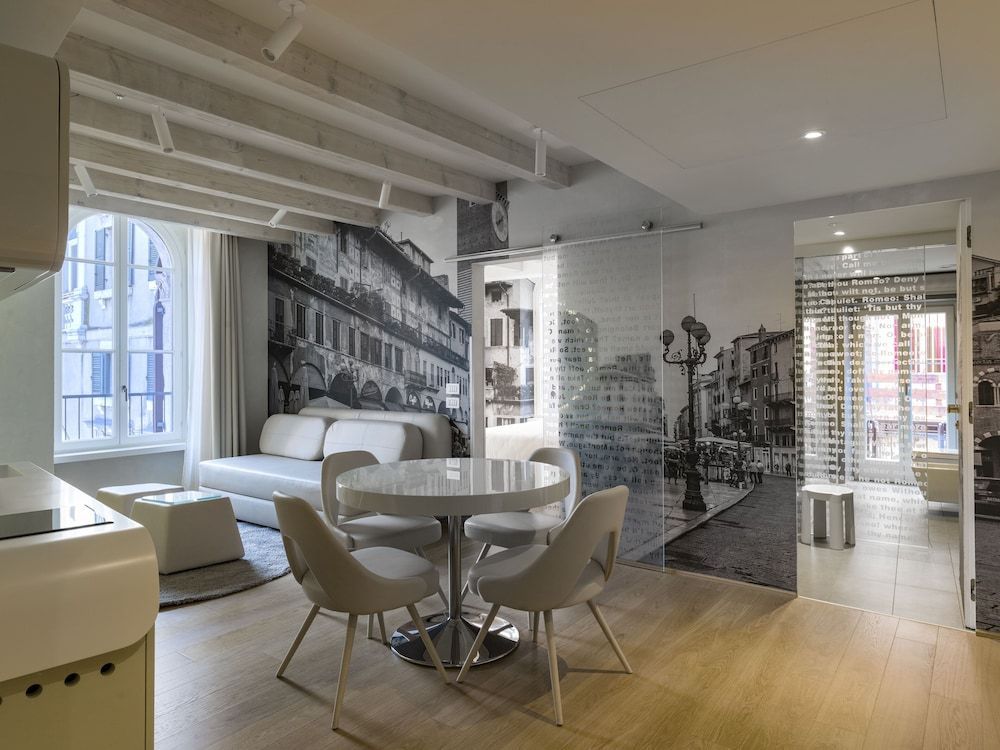Lords of Verona Luxury Apartments 1