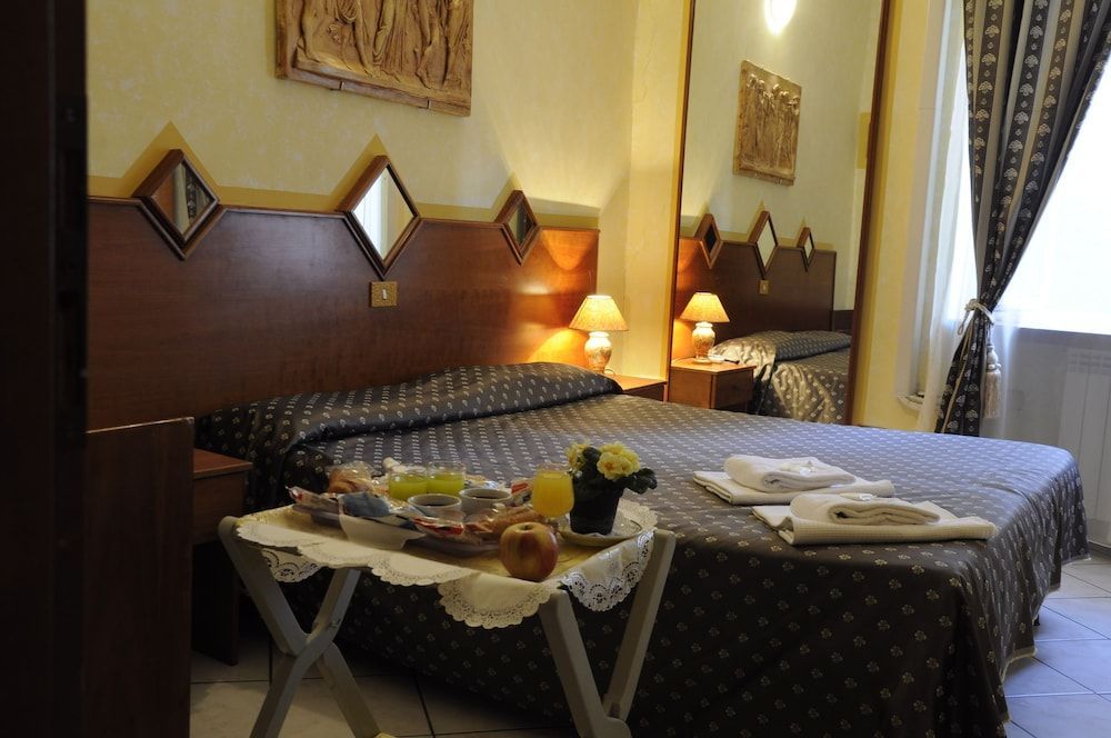 Hotel Farini 1