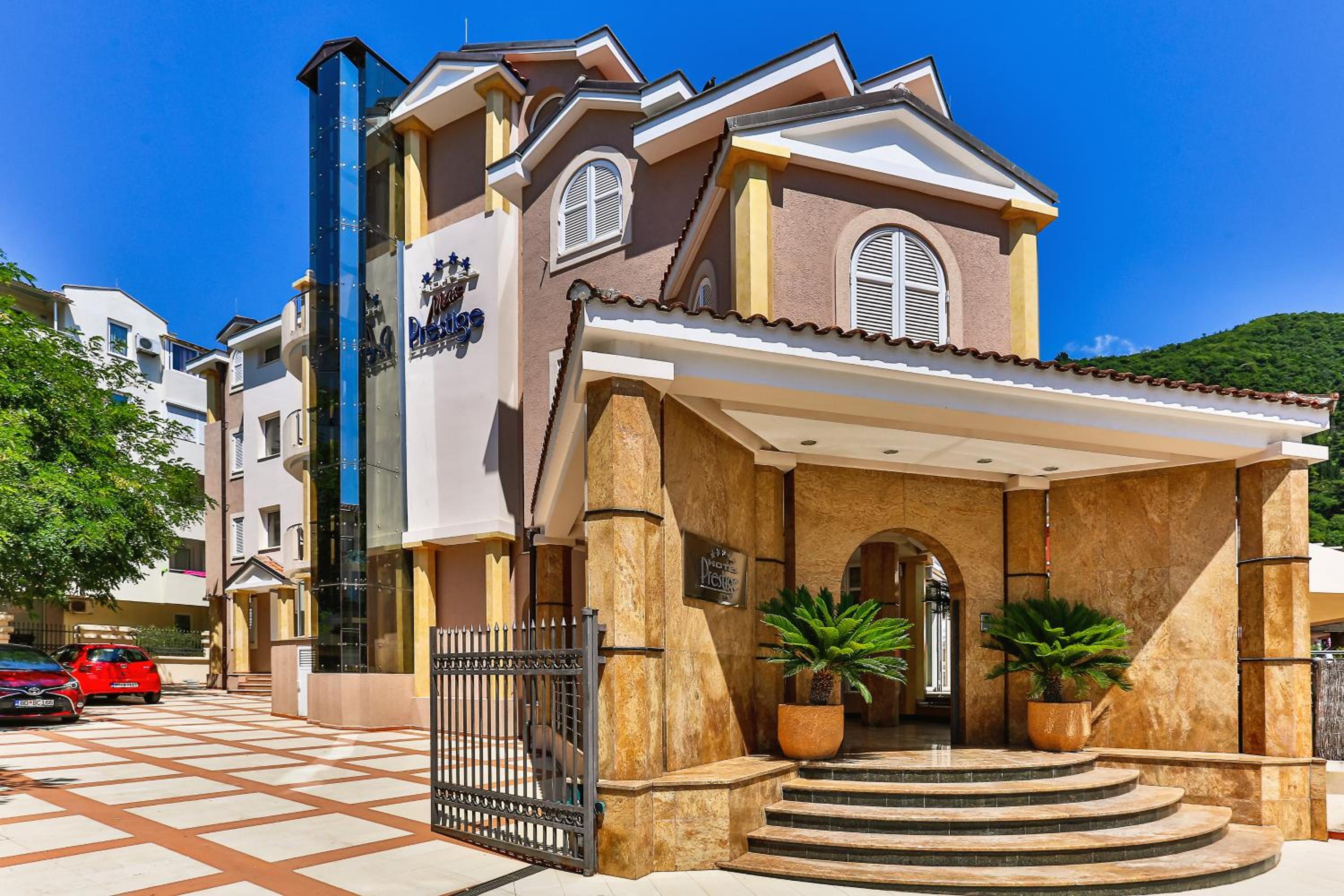 Hotel Max Prestige 2