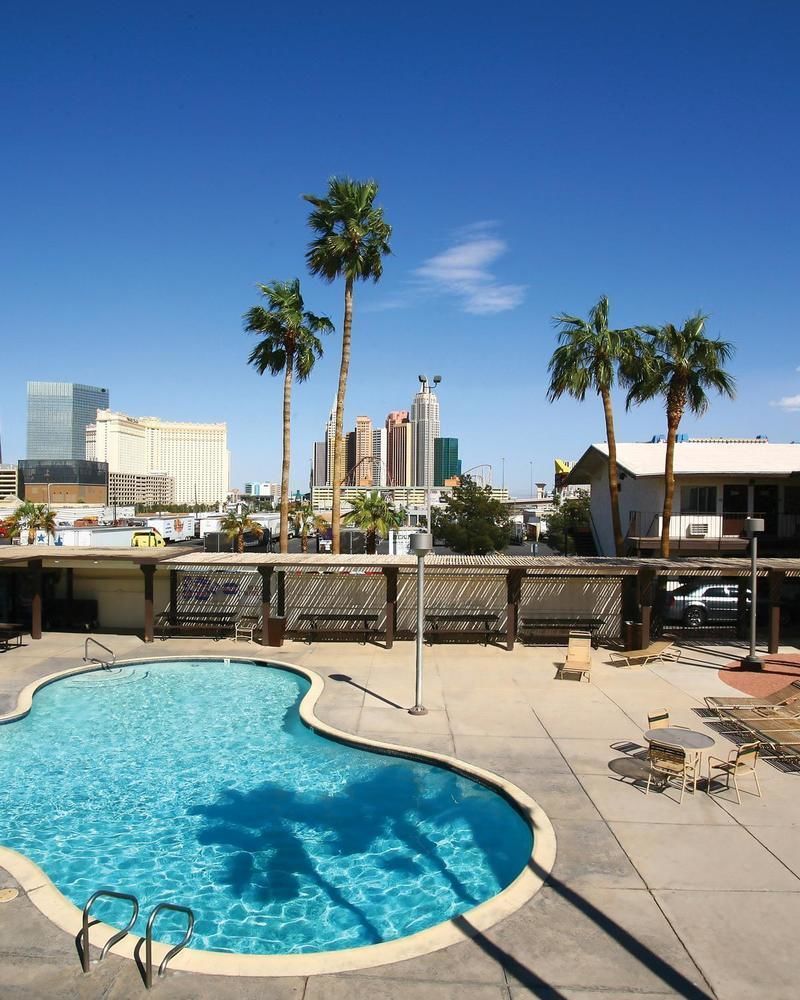 DAYS INN WILD WILD WEST HOTEL 1