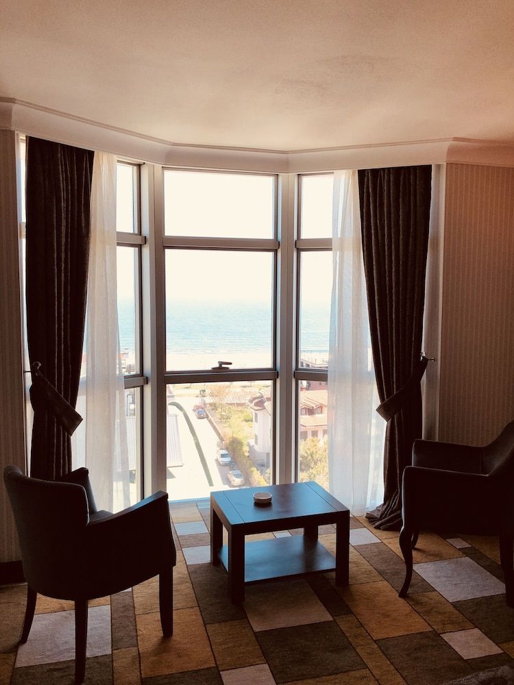 Grand Amisos Hotel 1