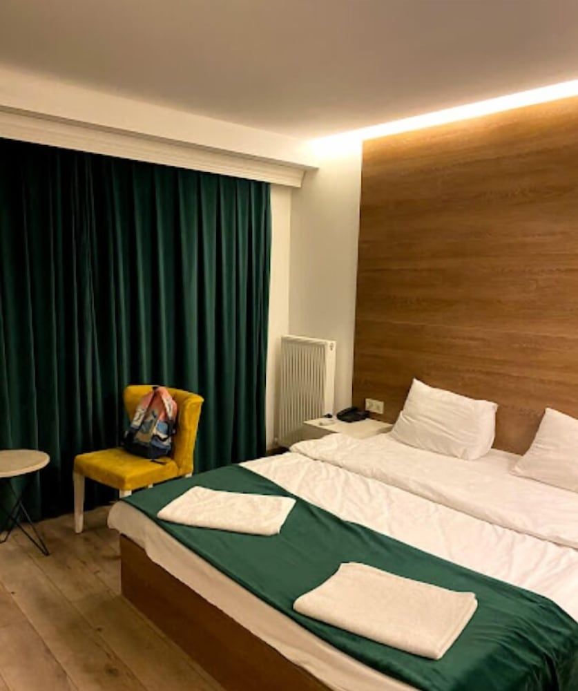 Musk hotel 2