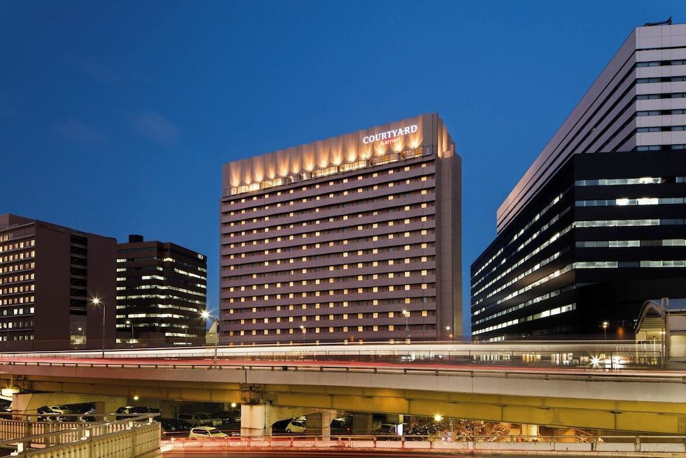 Courtyard by Marriott Shin-Osaka Station 1