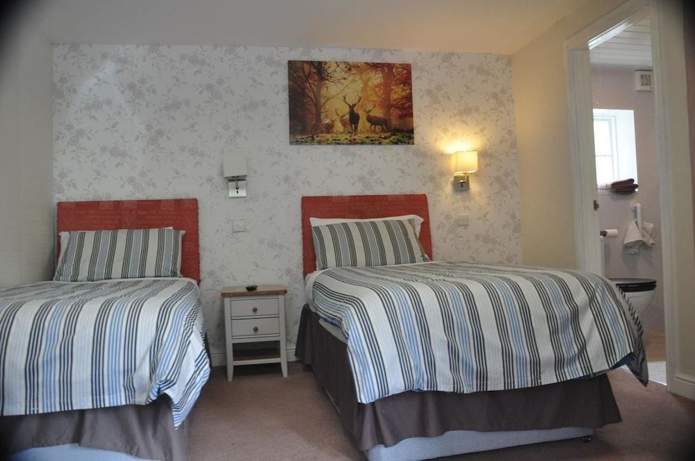Dragon Bed and Breakfast 2
