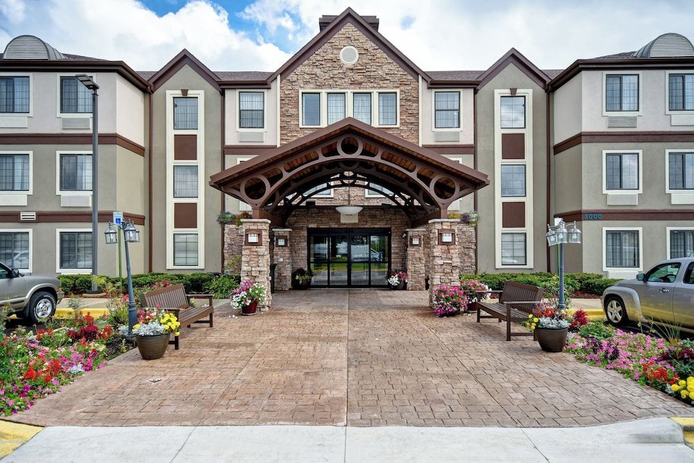 Staybridge Suites GRAND RAPIDS - AIRPORT by IHG 1
