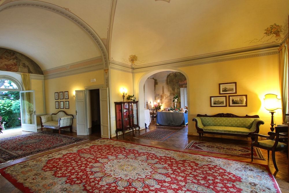 Villa Alta - Residenza d'epoca con piscina 2