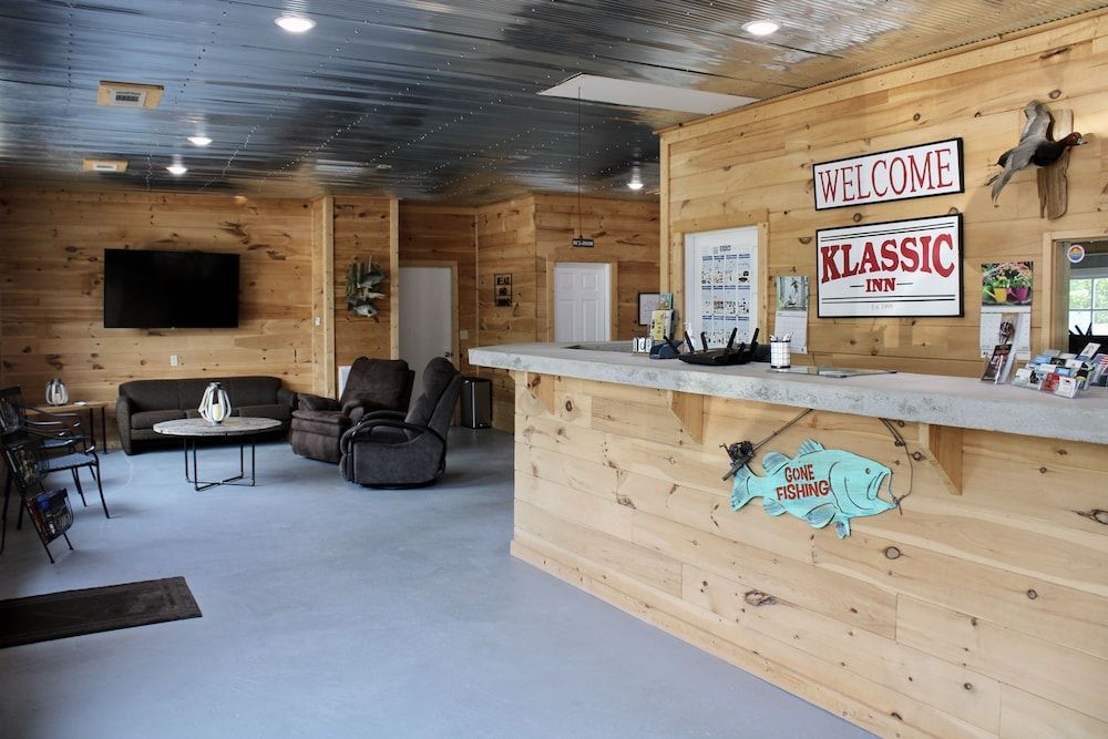 The Klassic Inn 1
