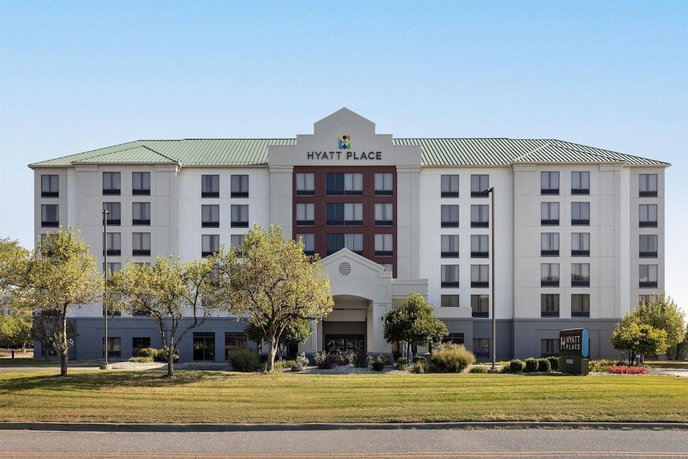 Hyatt Place Detroit/Utica 1