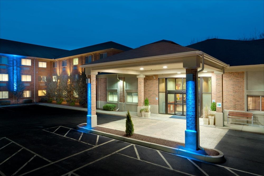 Holiday Inn Express & Suites SMITHFIELD - PROVIDENCE by IHG 1