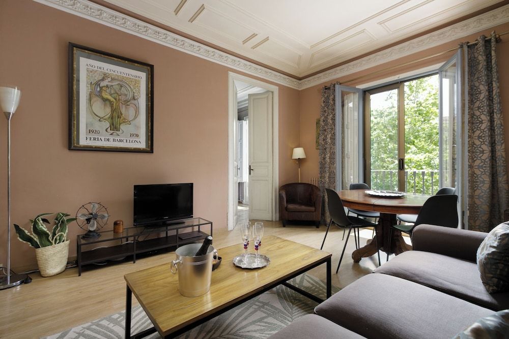 Enjoy Apartments Gran Via 1