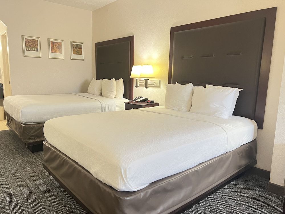 Quality Inn & Suites Houston Northwest - Cypress 2