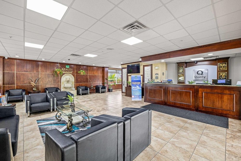 Quality Inn & Suites Tampa near Fairgrounds and Casino 2