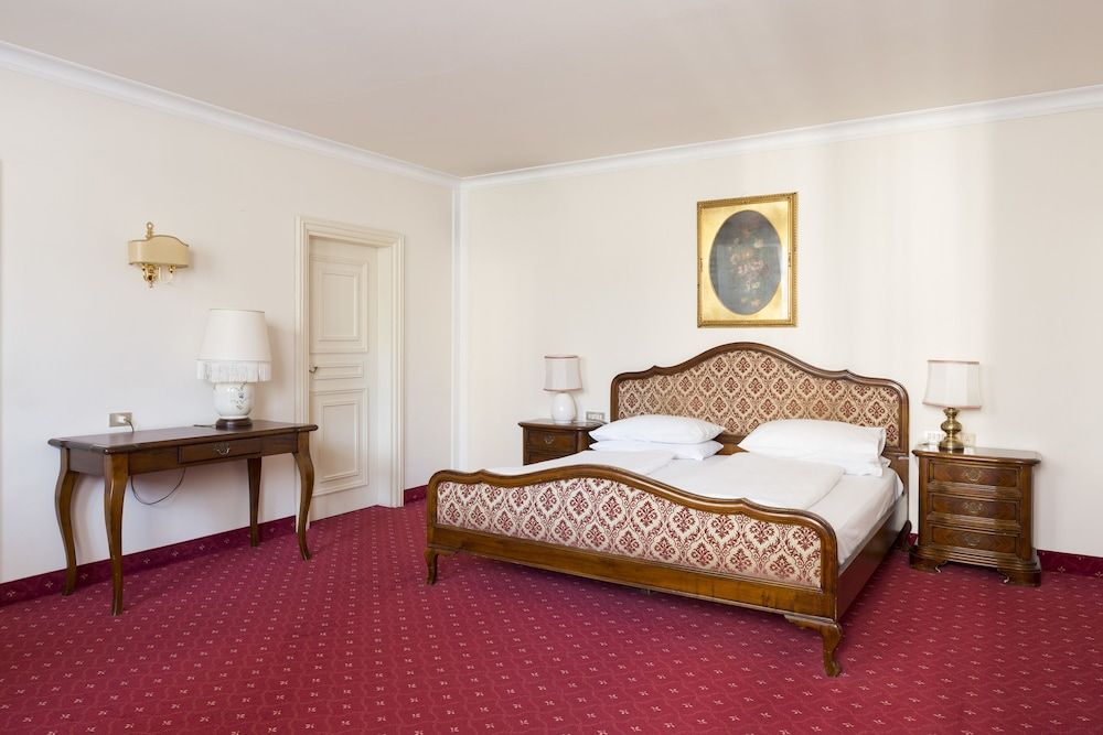 Hotel Castel Rundegg (Adults Only) 2