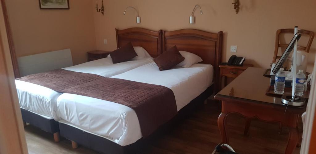 LOGIS HOTEL - Le Relais Saint Vincent 1