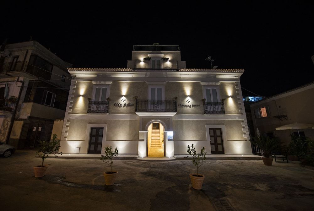 Villa Adua 1