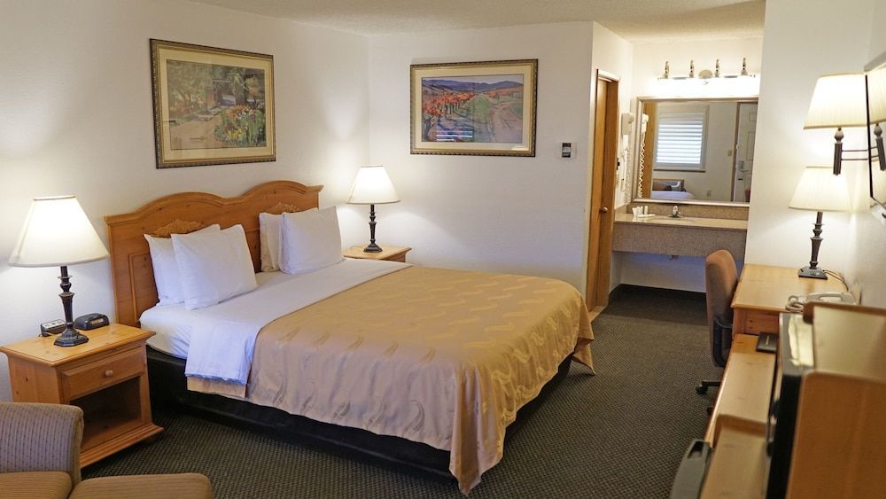 Quality Inn Near Fort Hunter Liggett 2