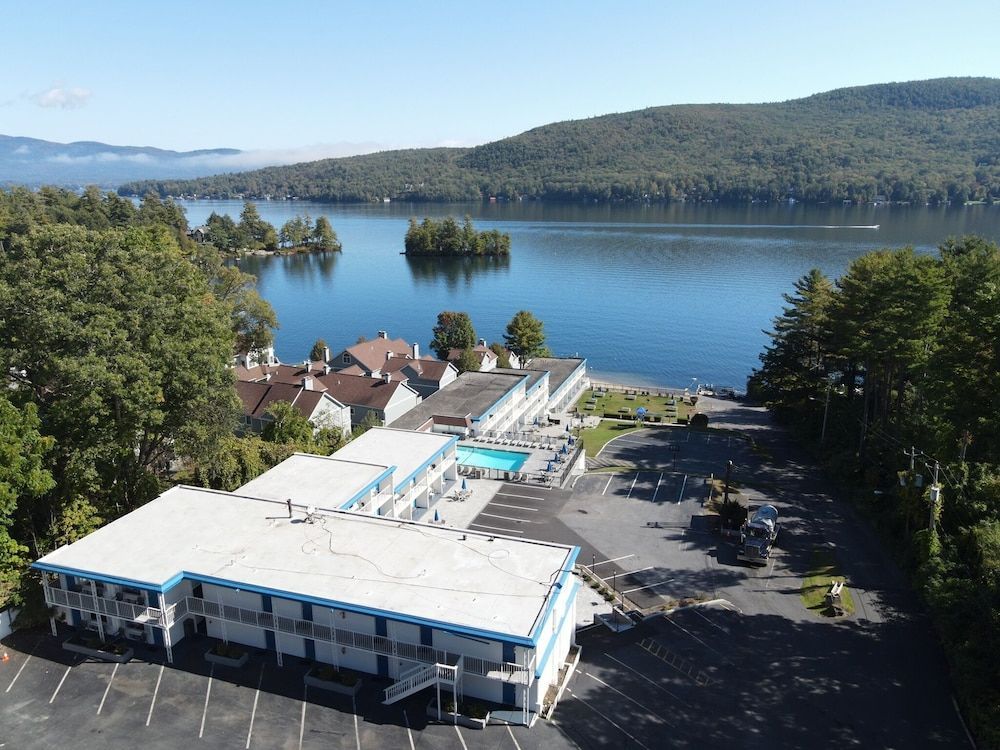 Lakefront Terrace Resort 1