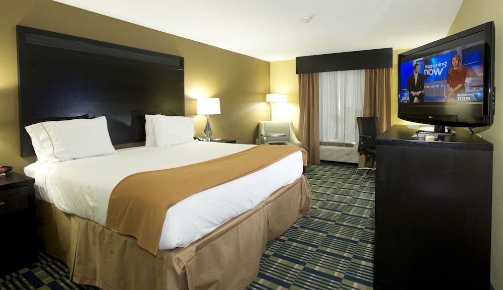 Holiday Inn Express & Suites MORRILTON by IHG 2
