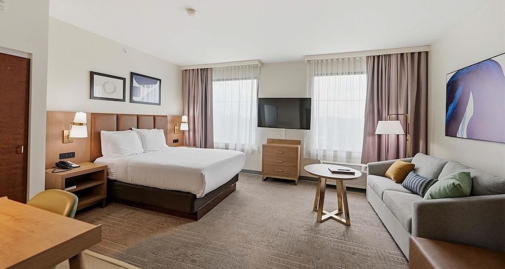 Best Western PLUS Hannaford Inn & Suites 1