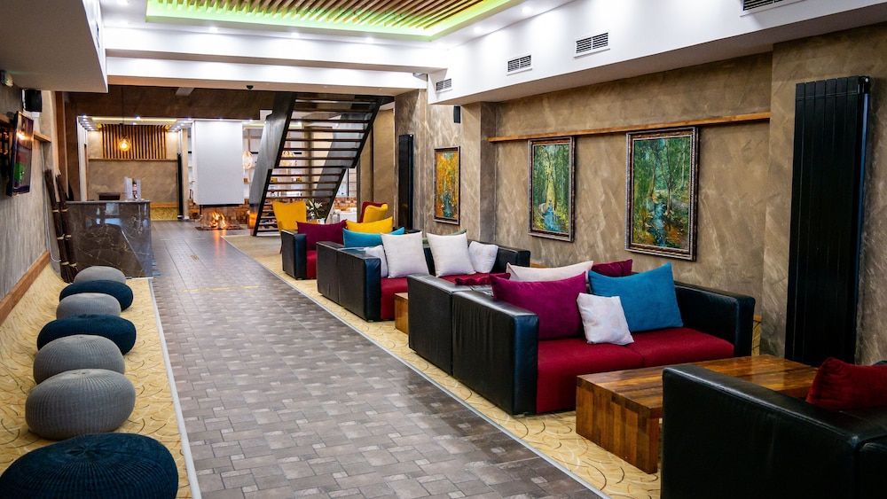 Riverside Boutique Hotel 2
