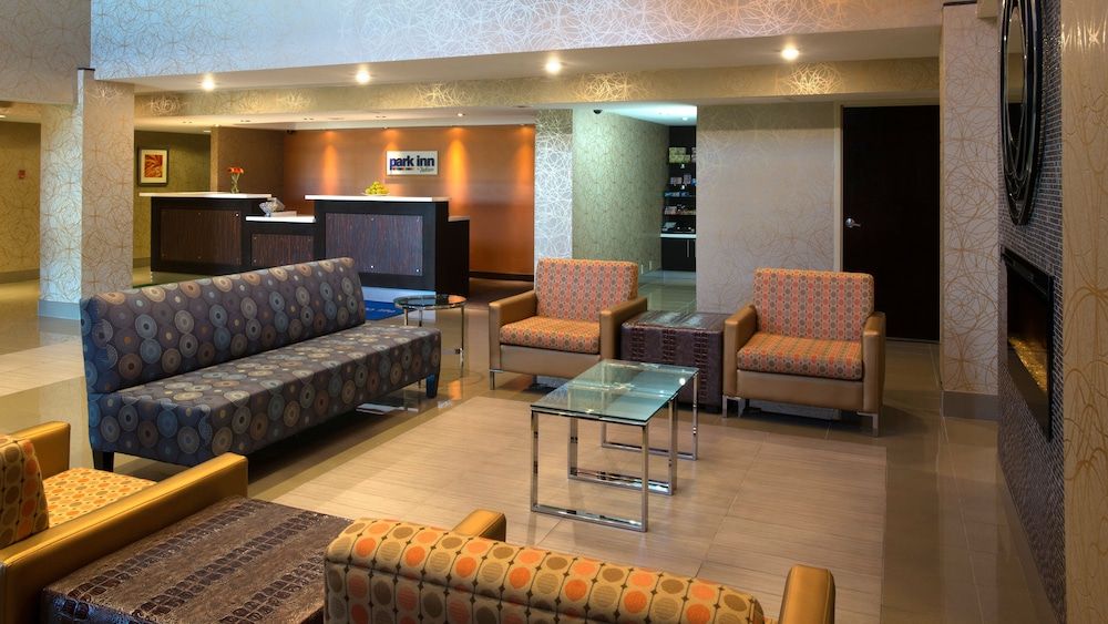 Park Inn By Radisson Toronto - Markham 2