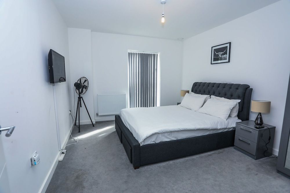 Exquisite One Bed Apartment 2