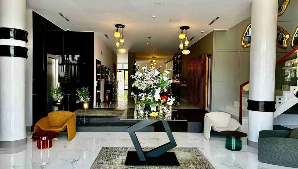 ONYX By Luna Hotel 2