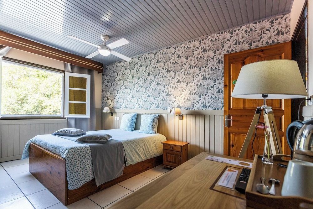 Auberge Desprairies 1