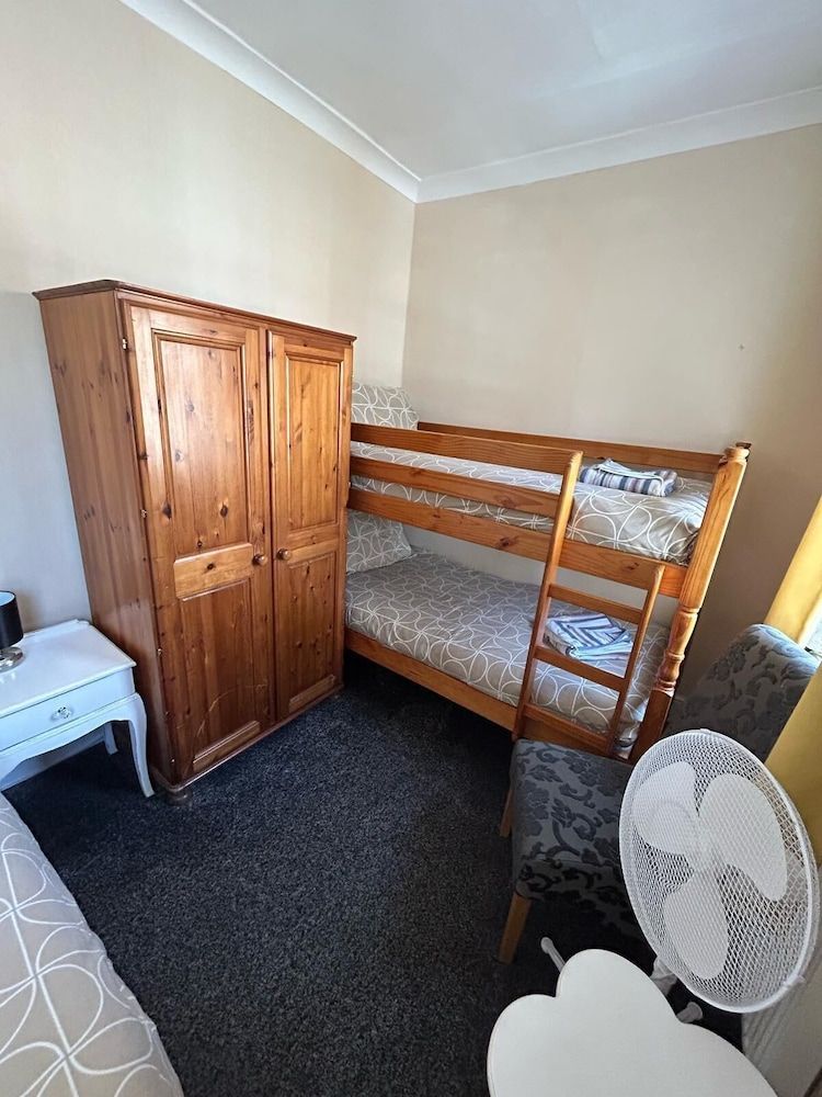 The Little Emily Guest House 2