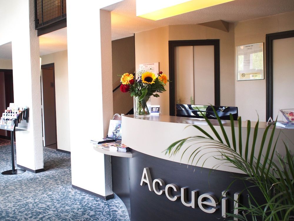 Hôtel Inn Design & Restaurant Rochefort 2