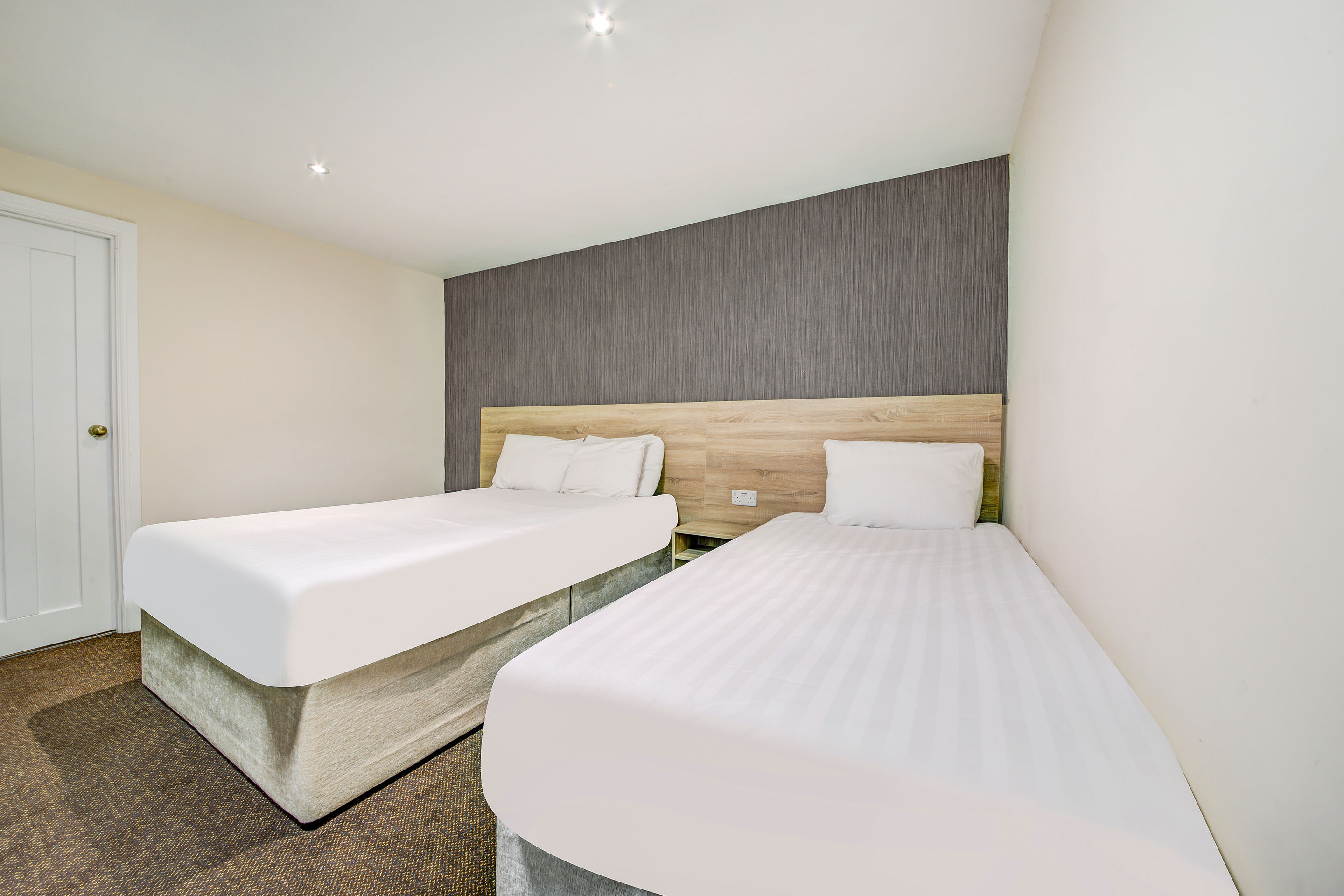 OYO 24 Sussex, London Paddington 2